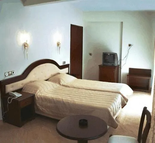 Hotel Filippos Nea Moudania 2*,
